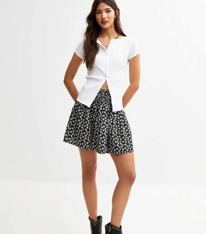 Black Crepe Shirred Waist Daisy Print Mini Skirt