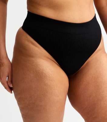 Curves Black Ribbed Seamless Thong