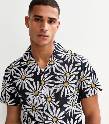 Black Daisy Print Regular Short Sleeve Shirt | New Look