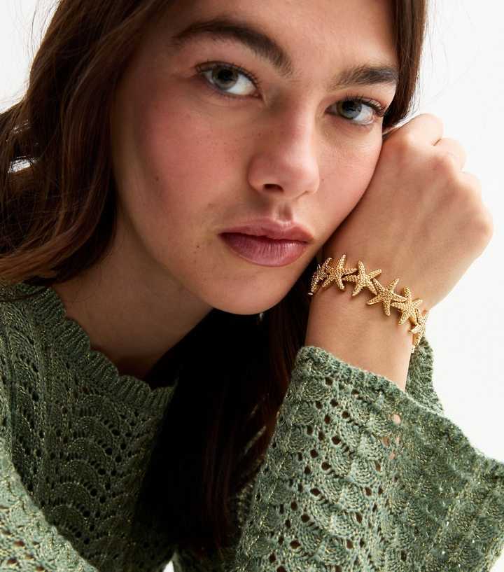 Gold Tone Textured Starfish Bracelet