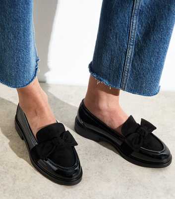 Black Faux Patent Bow Appliqued Loafers