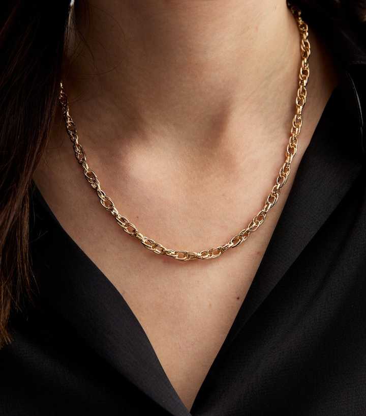 Gold Tone Chain Link Necklace