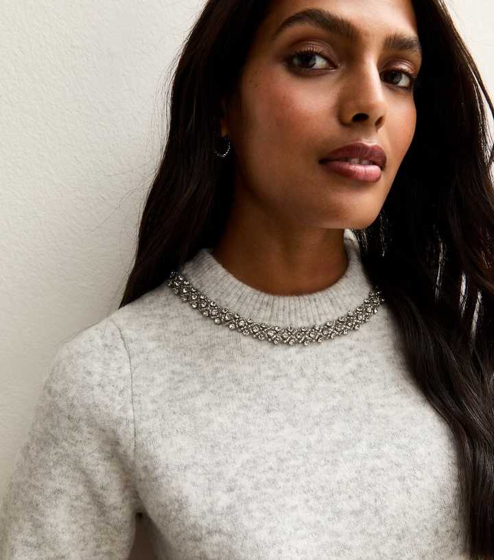 Light Grey Embellished Neck Short Sleeve Top