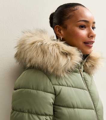 Petite Green Faux Fur Trimmed Water Resistant Padded Puffer Jacket