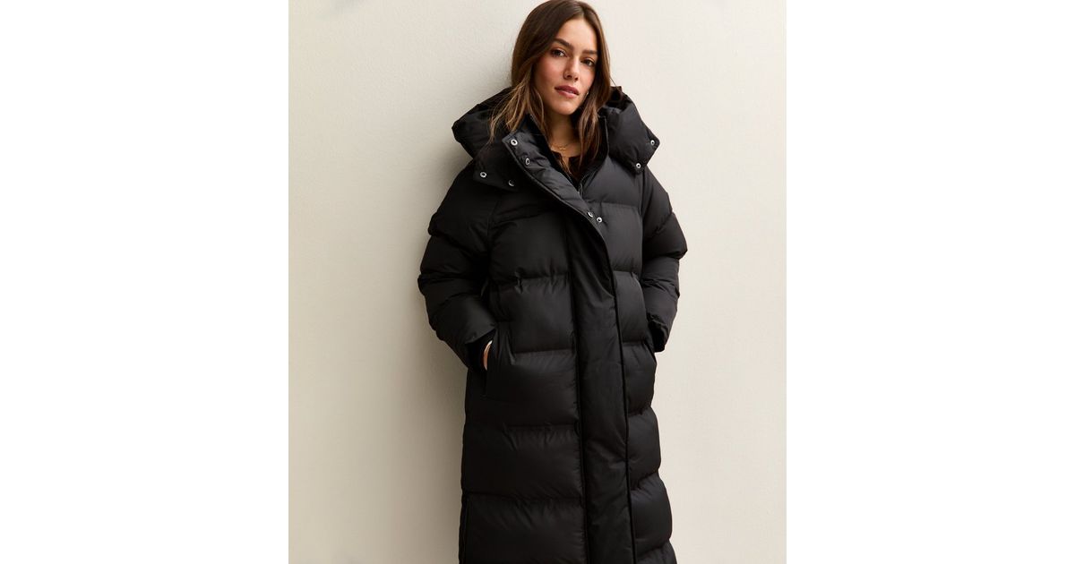 Petite Black Longline Tiered Puffer Jacket New Look