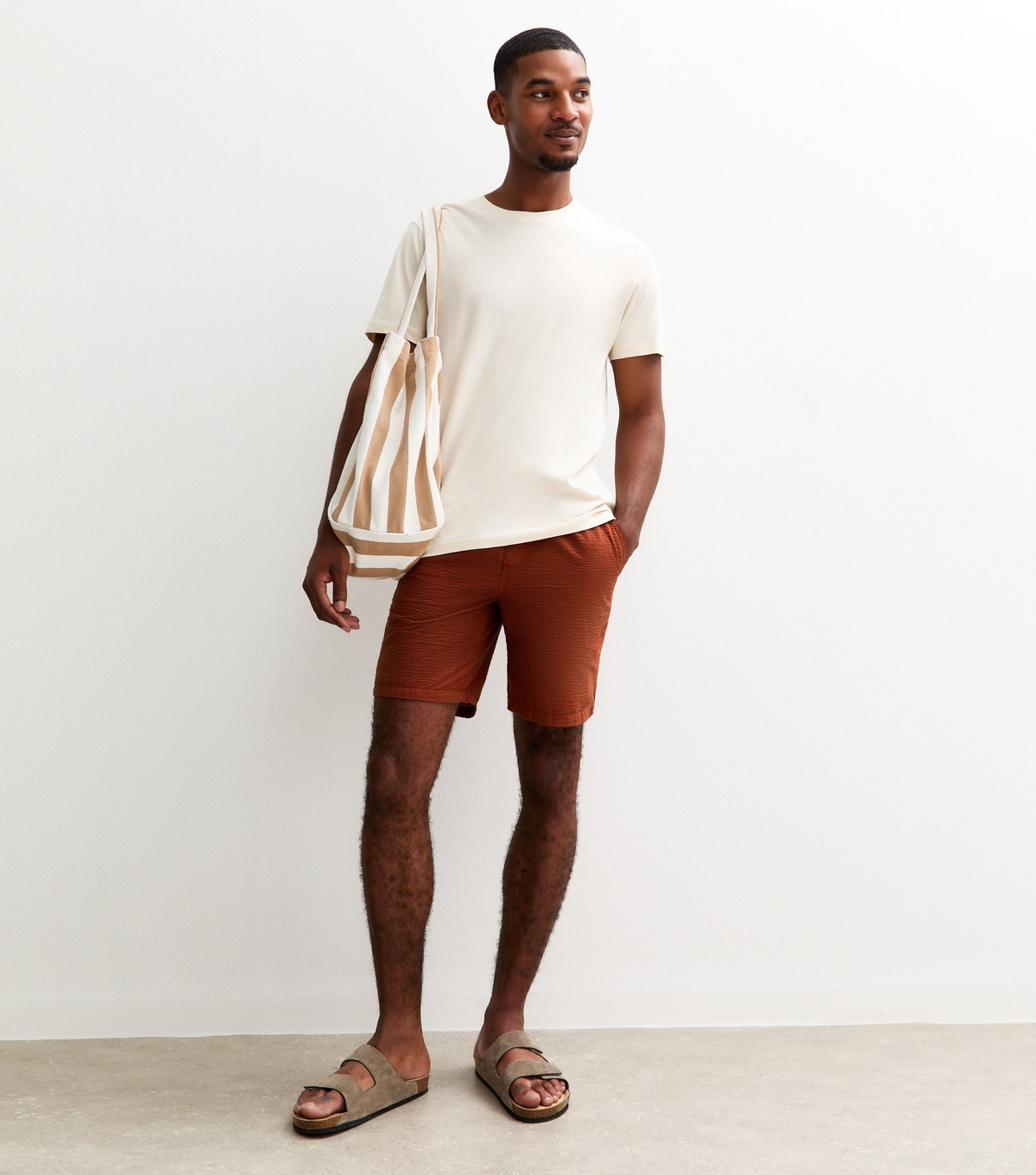 Men's Brown Regular Knee Length Textured Shorts Jack & Jones New Look