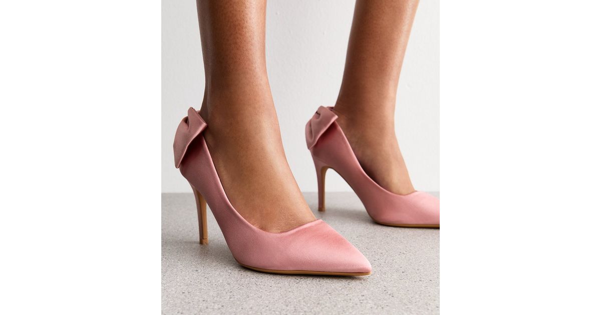 Wide Fit Pink Bow Applique Satin Court Shoes New Look