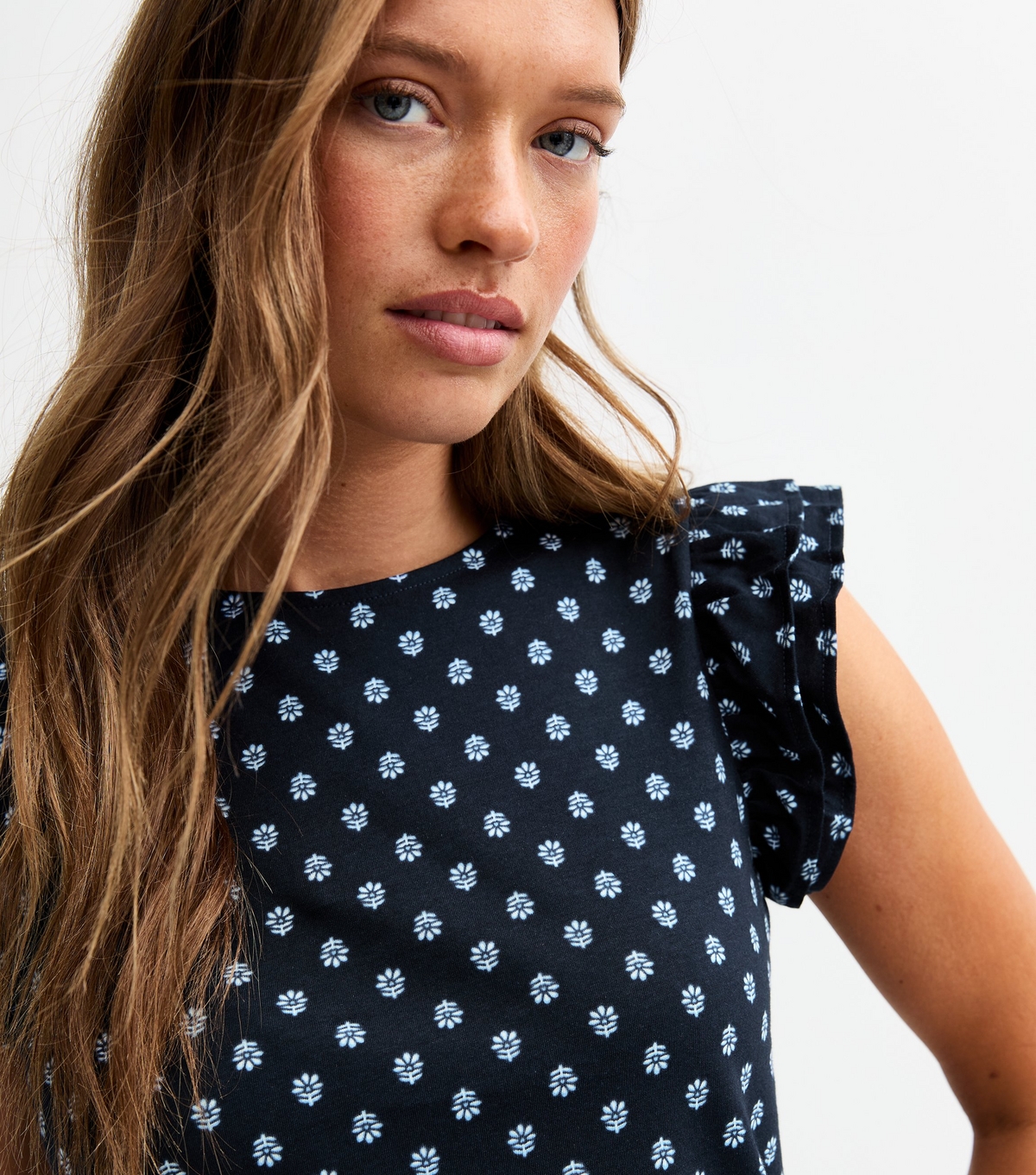 Women's Navy Floral Print Ruffle Capped Sleeve Top New Look