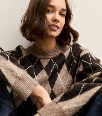 Brown Argyle Crew Neck Midweight Knit Jumper