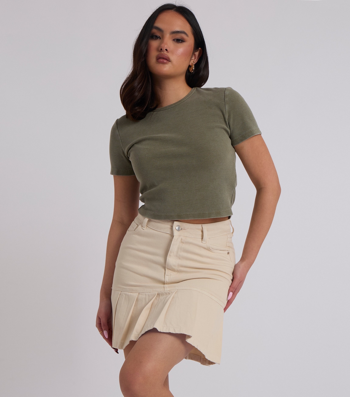 Urban Bliss Women's Stone Twill Pleated Skirt New Look