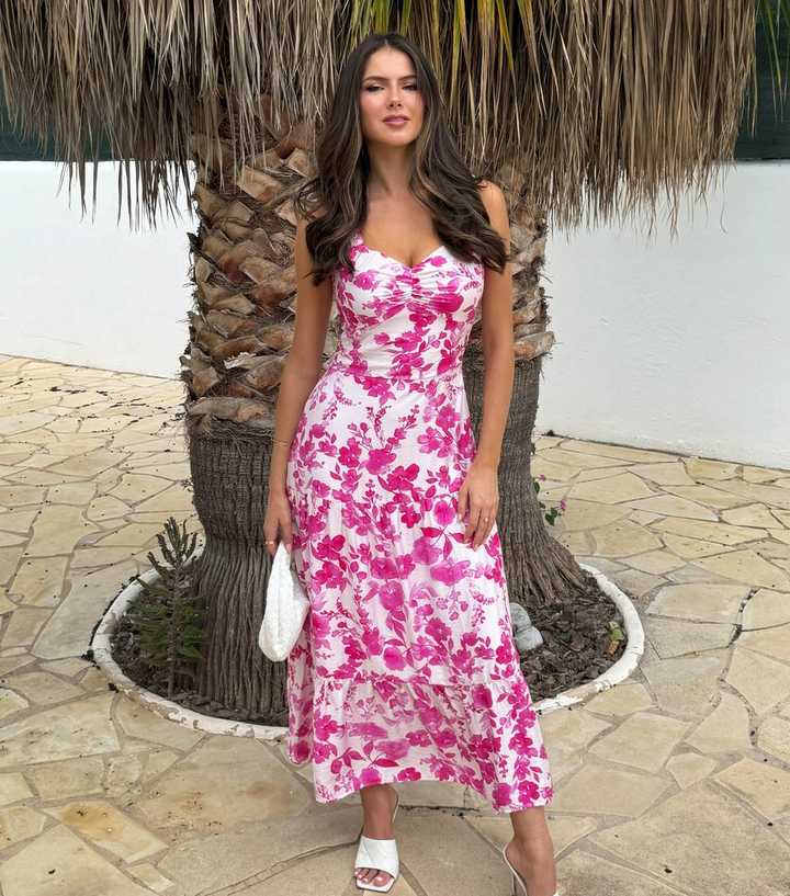 collar t shirt dress Chloe Stand Mini in White L This coral pink midi Yellow Wedding Guest Dresses size-womens-clothing_10 Style:no veil