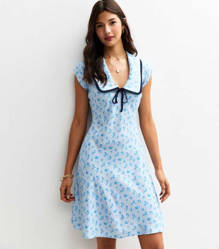Light Blue Floral Print Collared Mini Dress