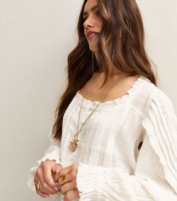 Petite Off White Long Sleeve Pintucked Cropped Blouse | New Look