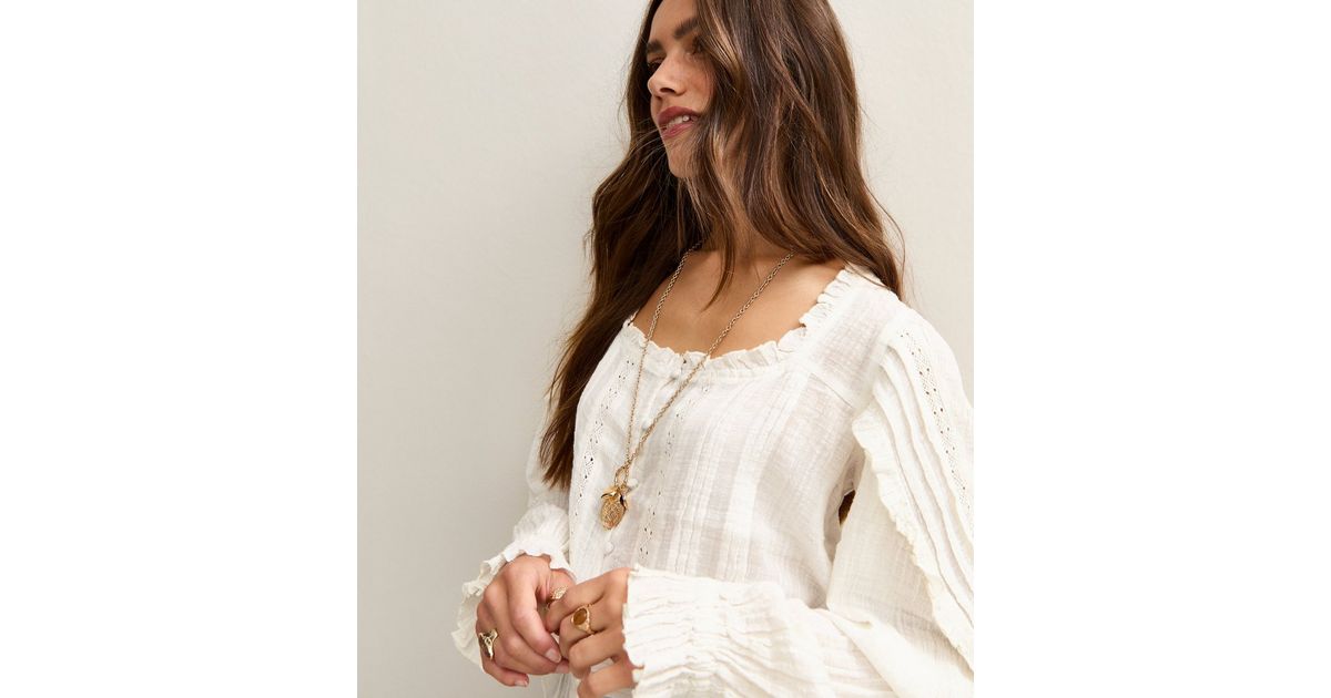 Petite Off White Long Sleeve Pintucked Cropped Blouse | New Look