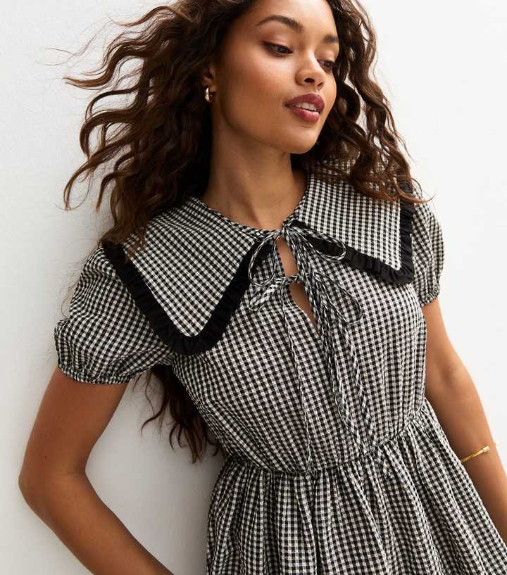 knee length dresses for ladies New Look Shirred Halter Mini Dress main image 0