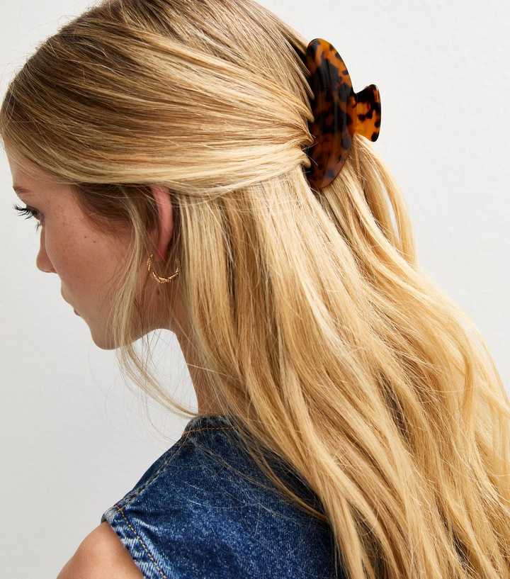 Alexandre De Paris Timeless Saint Germain Claw Hair Clip in Brown | UK