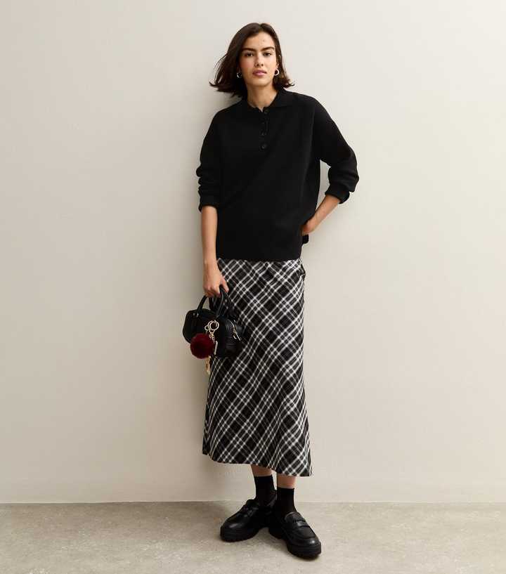 Black Compact Knit Buttoned Collar Polo Shirt