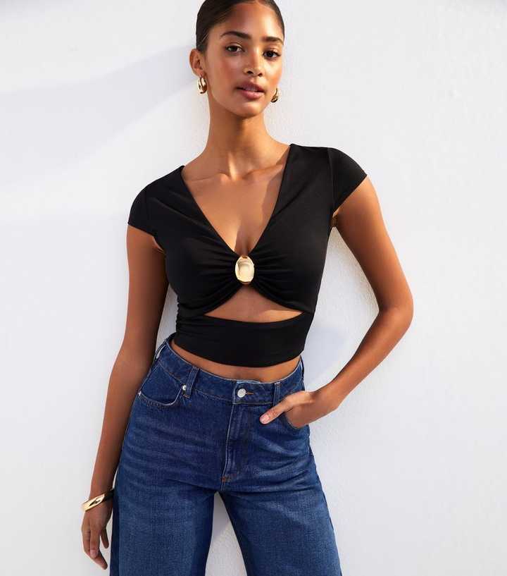 Black Gold Ring Detail V Neck Crop Top 