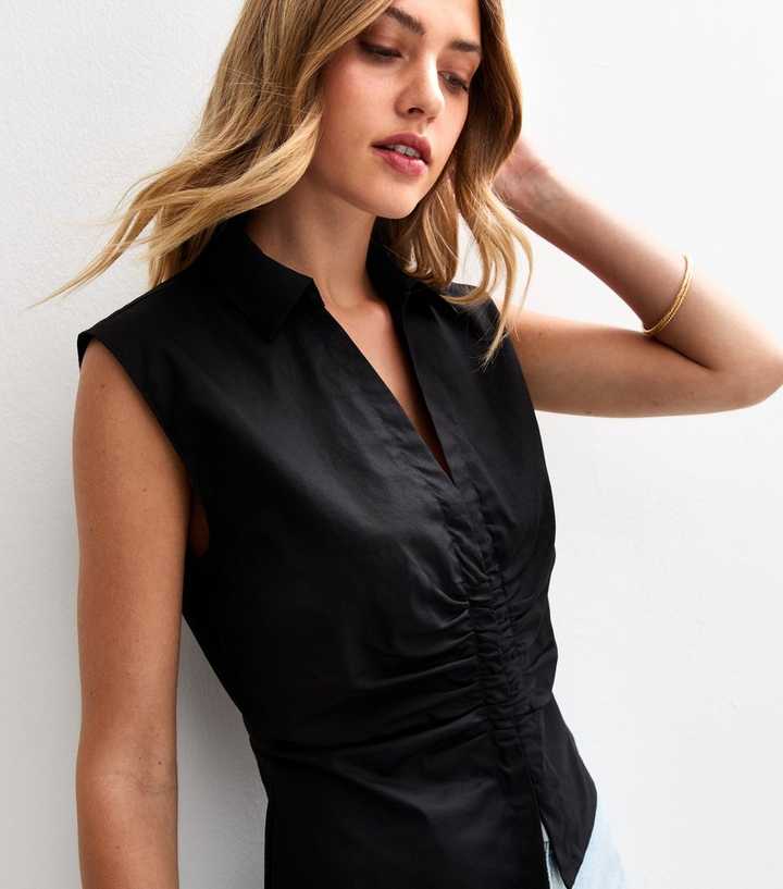 Black Hook and Eye Sleeveless Shirt 
