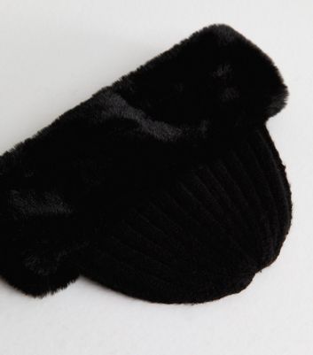 Black Faux Fur Trim Hat | New Look