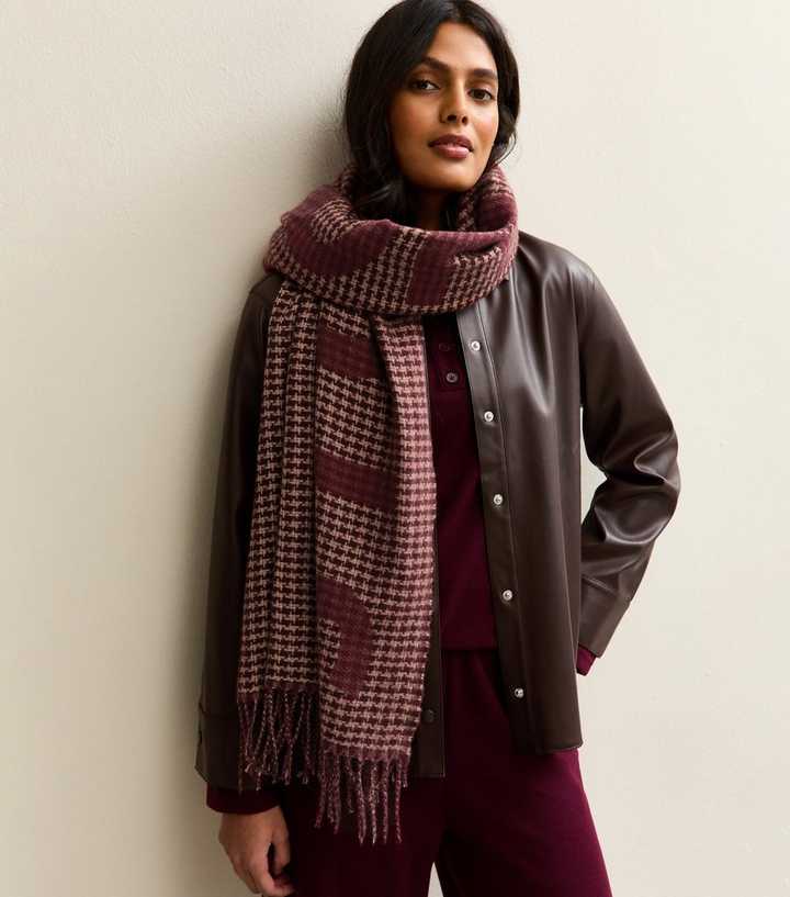 Red Knit Stockholm Logo Scarf | New Look