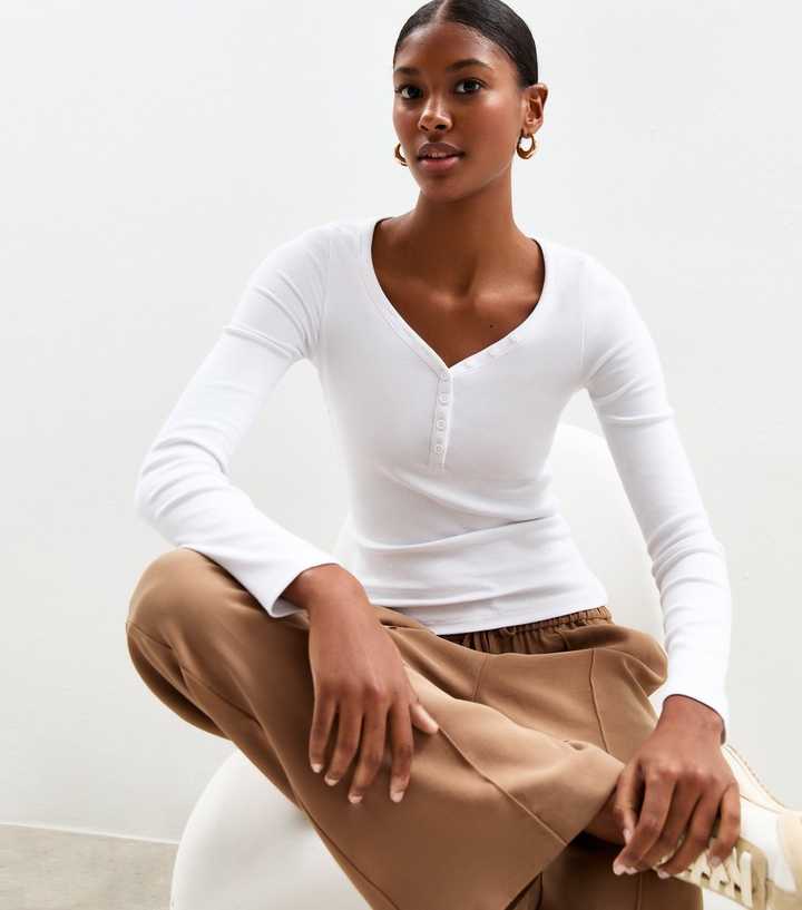 White Button Up V-Neck Long Sleeve Top
