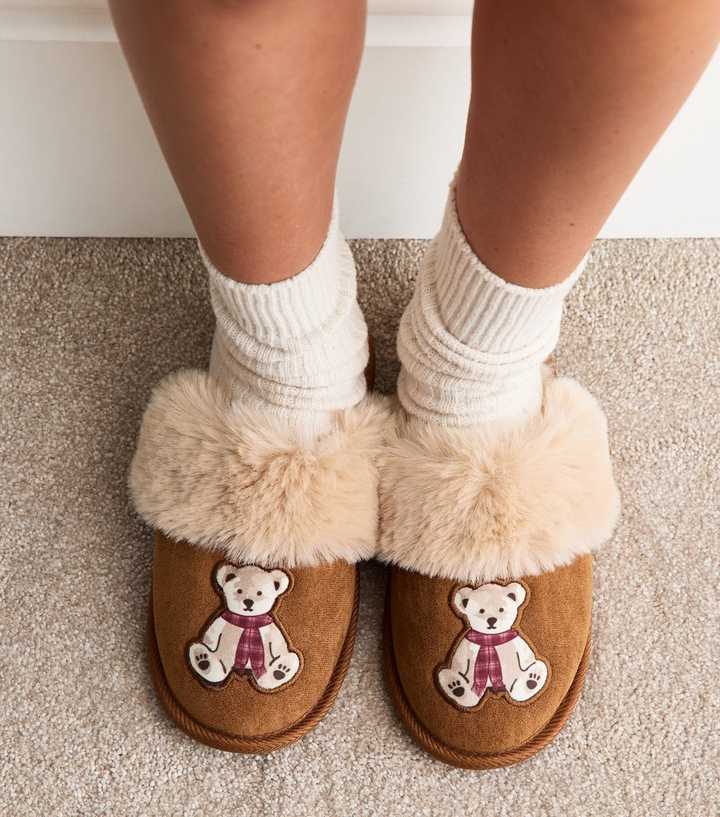 Tan Teddy Bear Applique Mule Slippers