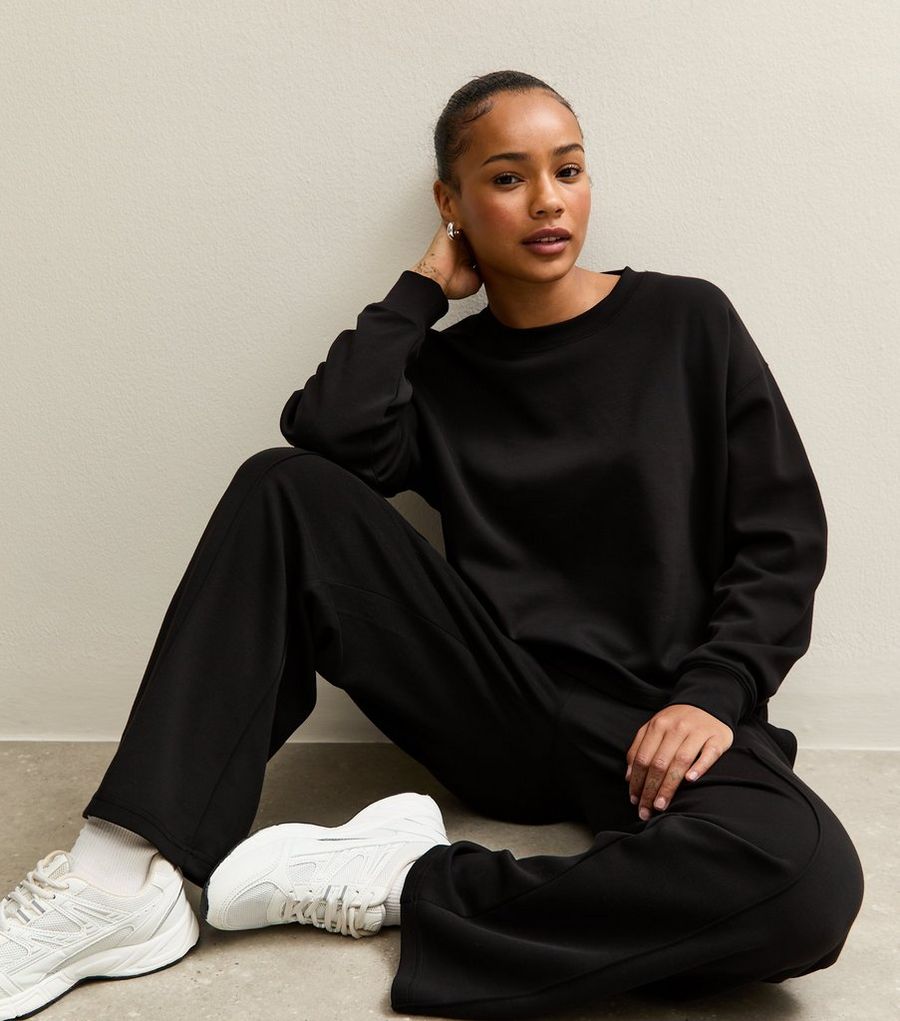 Petite Premium Black Oversized Crew Neck Sweatshirt
