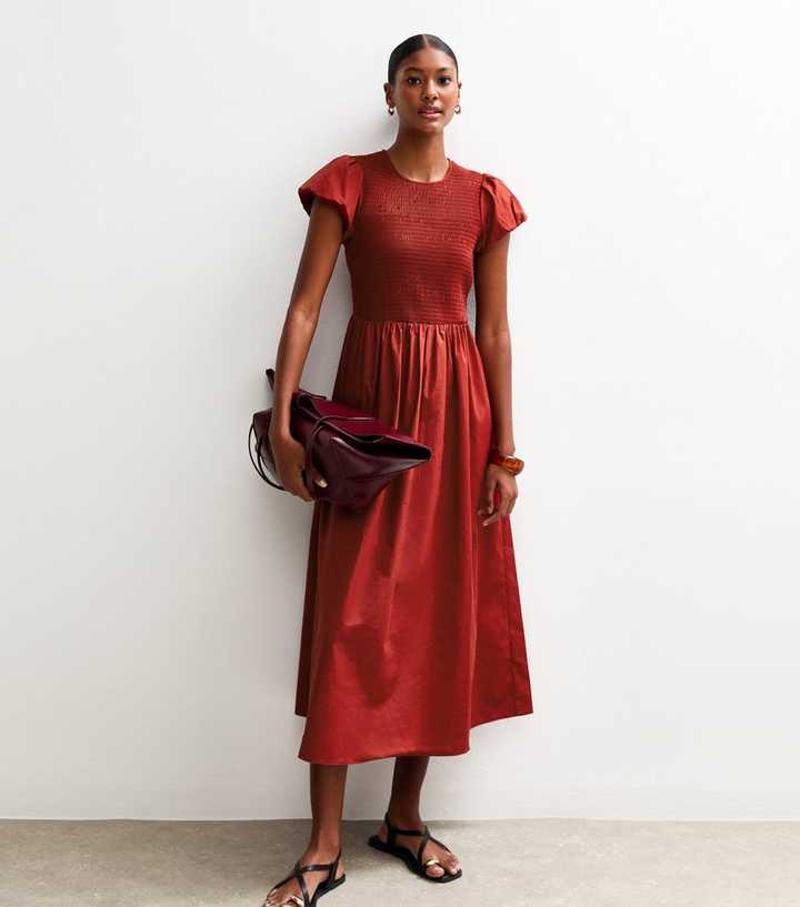 knee length dresses for ladies Short Sleeve Shirred Check Midi Dress main image 1
