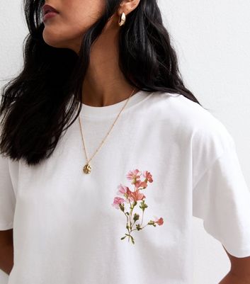 white-oversized-flower-print-t