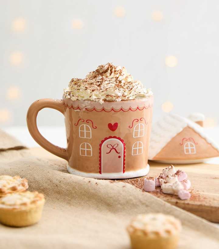 Brown Gingerbread House Mug With Lid