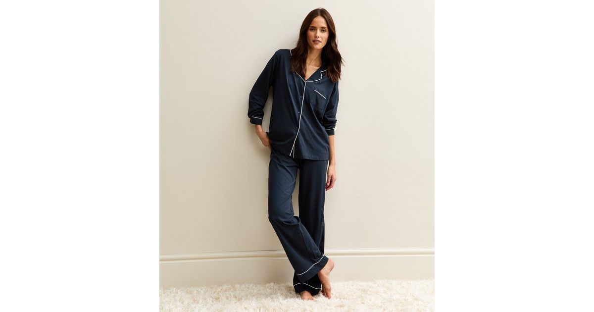 Navy Contrast Trim Revere Collar Pyjama Set | New Look