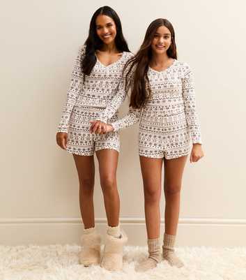 White Festive Bear Print Long Sleeve Top and Shorts Pyjama Set
