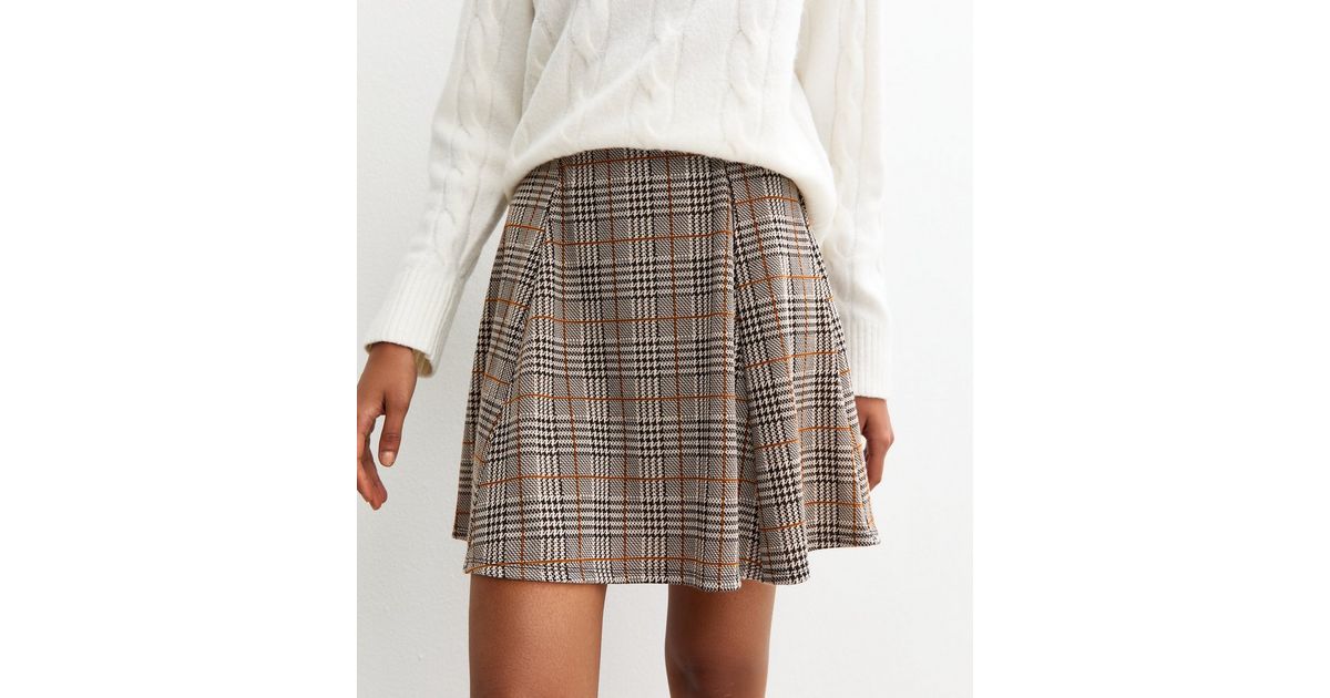 Grey Checked Pleated Mini Skirt New Look