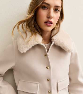 Off White Faux Fur Collar Short Shacket