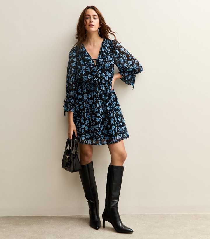 black and blue mini dress Miss Circle Melody Navy Blue Pinstripe Halter Drop Waist Mini Dress XS
