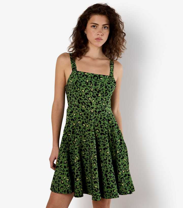 sachin and babi light blue dress Green Leopard Textured Tie Waist Midi Dress | Women main image 0