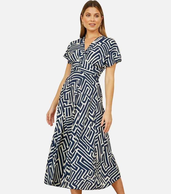 Yumi Navy Geometric Ruched Waist Midi Dress