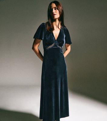 Dark Blue Lace Trim Velvet Midi Dress | New Look