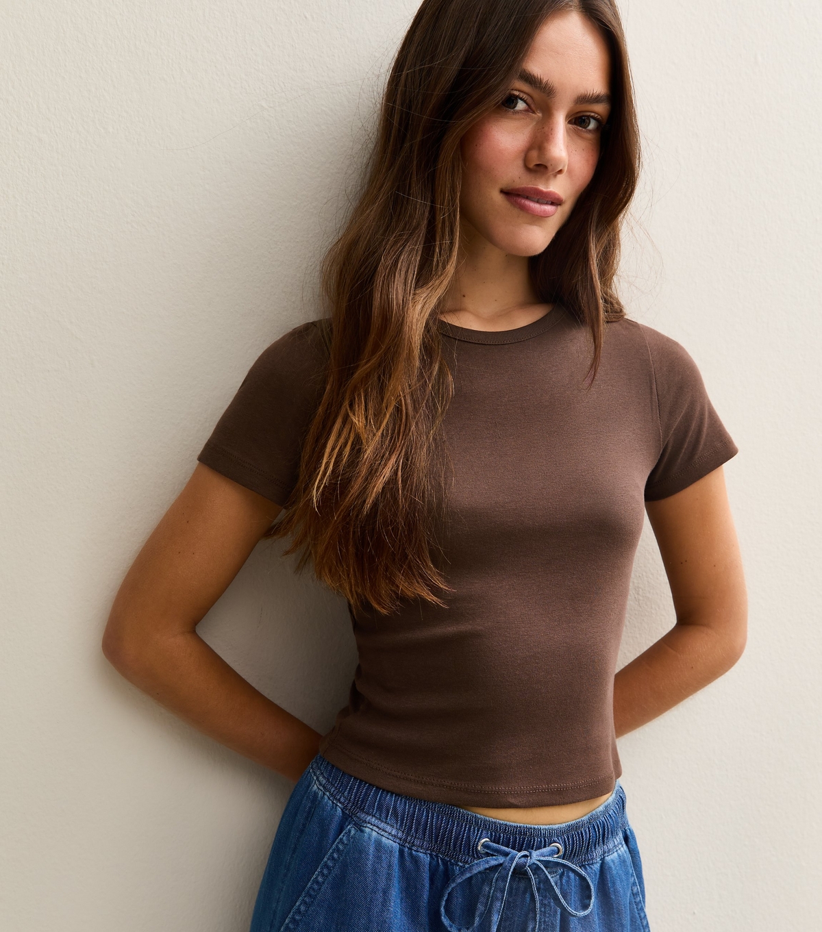 Women's Petite Brown Short Sleeve T-Shirt New Look
