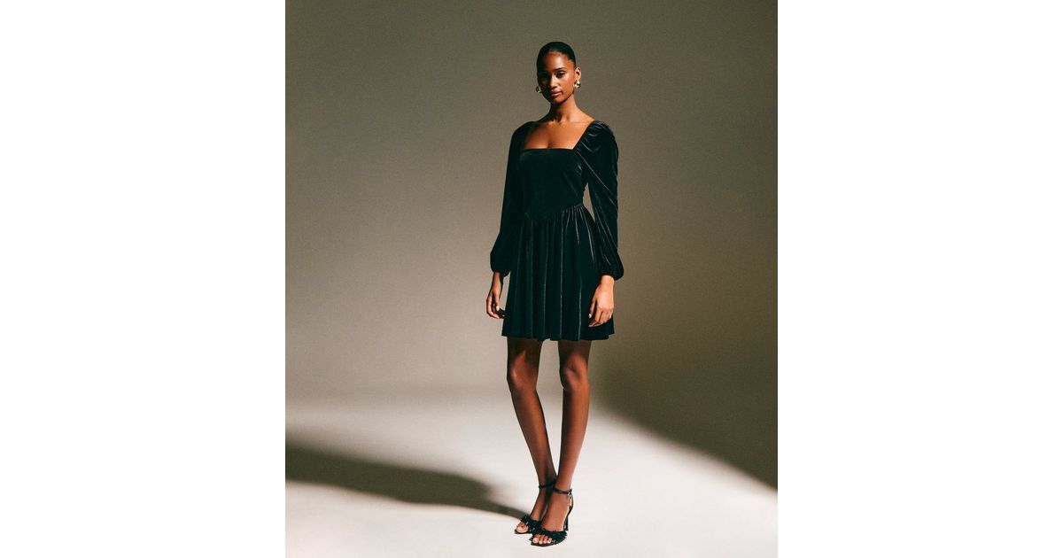 Black Velvet Square Neck Mini Dress | New Look