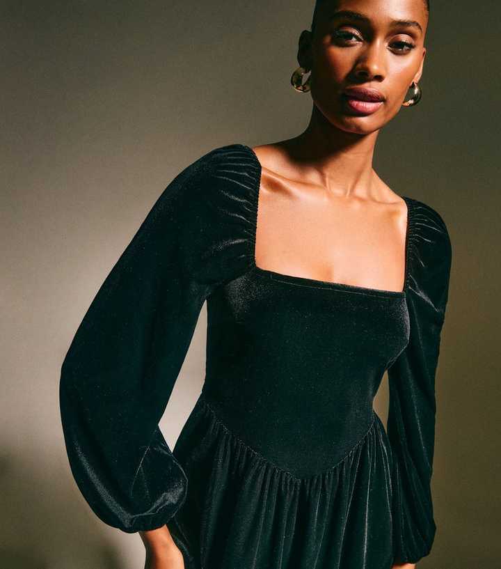 black velvet square neck mini dress SHEIN BAE Spring/Summer Solid Color:#32-Sage Green Chain neck black velvet long black velvet mini dress