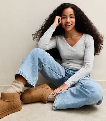Girls Mid Grey V Neck Long Sleeve Top
