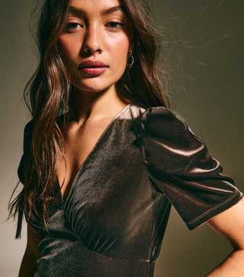 Dark Brown Velvet Puff Sleeve Top