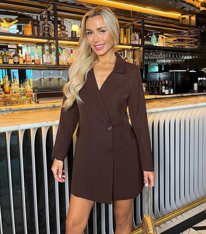 mini dress blazer outfit 26 Sharp and Stylish Ways to Wear a Blazer Dress That Aren't Just for the Boardroom