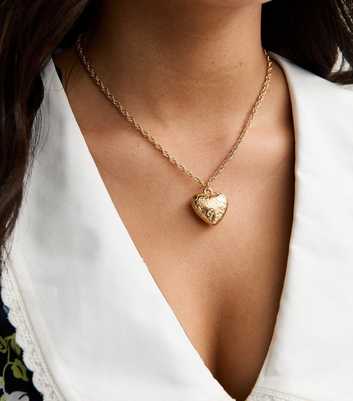Gold Tone Heart Pendant Necklace