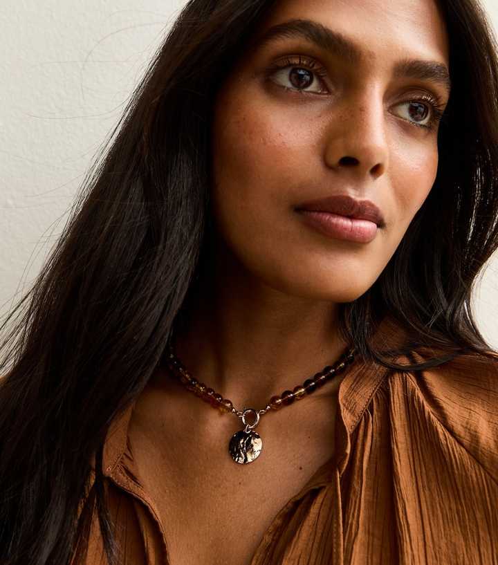 Brown Resin Beaded Coin Pendant Necklace 