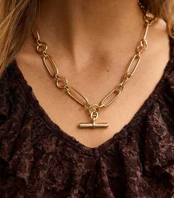 Gold Tone Chain Link T-Bar Necklace 