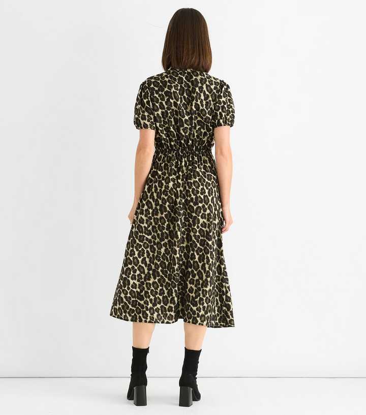 Gini London Mid Green Leopard Print Midi Dress | New Look