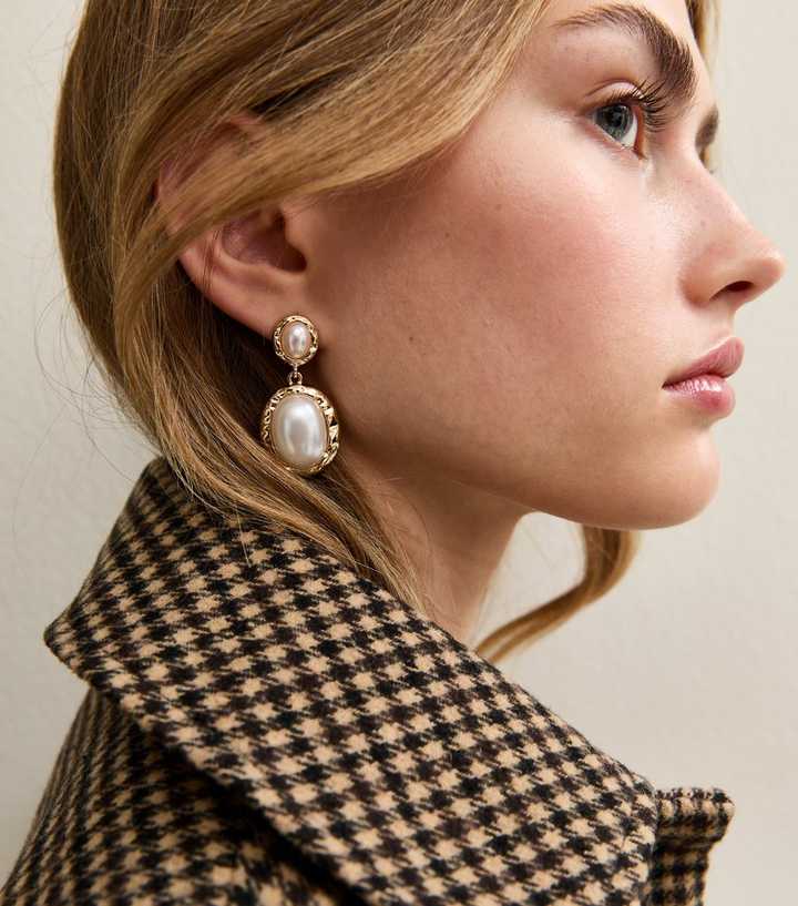 Gold Tone Vintage Look Oval Faux Pearl Drop Earrings